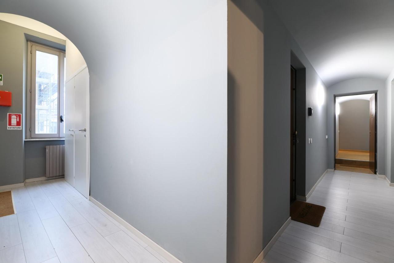 Luminoso Appartamento Con Balcone In Cadorna Milán Exterior foto
